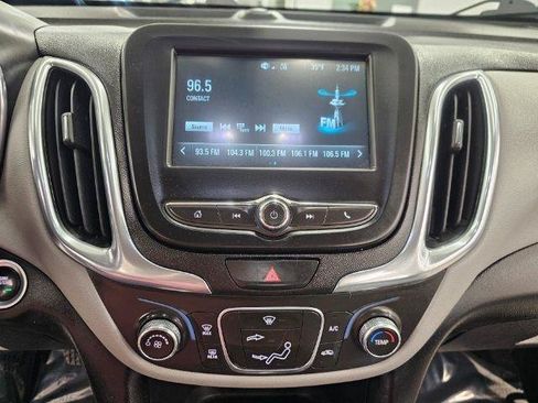 Used 2018 Chevrolet Equinox LS FWD image 22