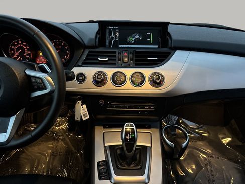 Used 2015 BMW Z4 sDrive28i image 14