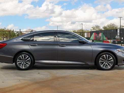 Used 2020 Honda Accord Touring image 18