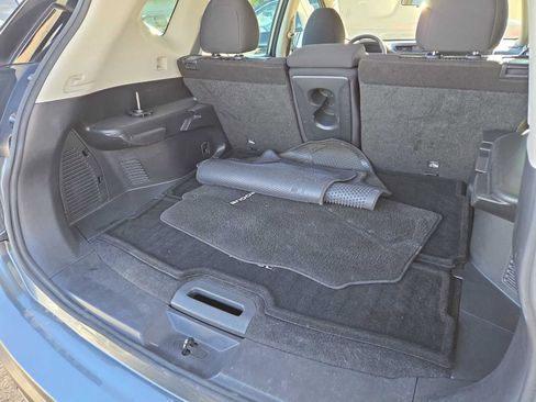 Used 2020 Nissan Rogue S image 14