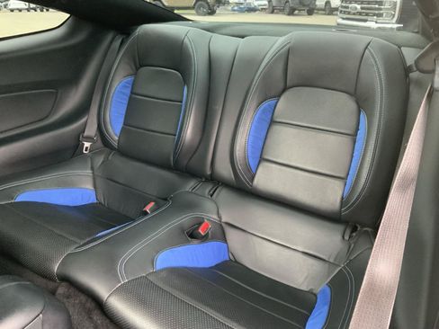 Used 2016 Ford Mustang Coupe RWD image 35
