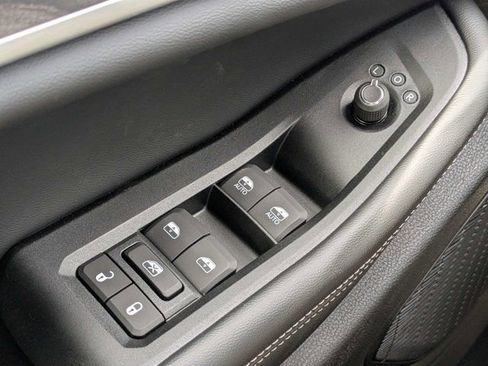 New 2026 Jeep Grand Cherokee Altitude AWD/4WD image 24