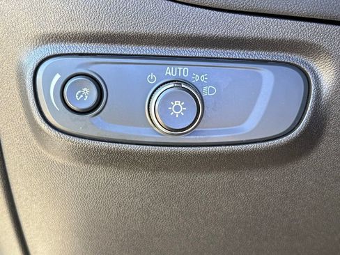 Used 2024 Chevrolet Equinox LT image 33