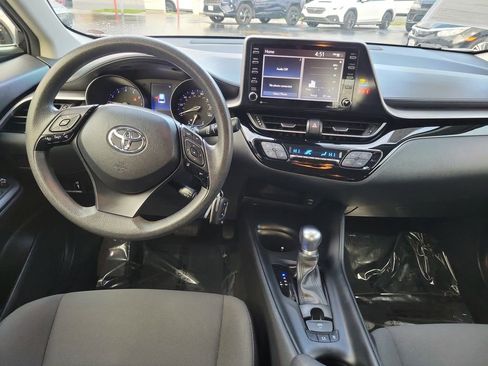 Used 2021 Toyota C-HR LE image 9