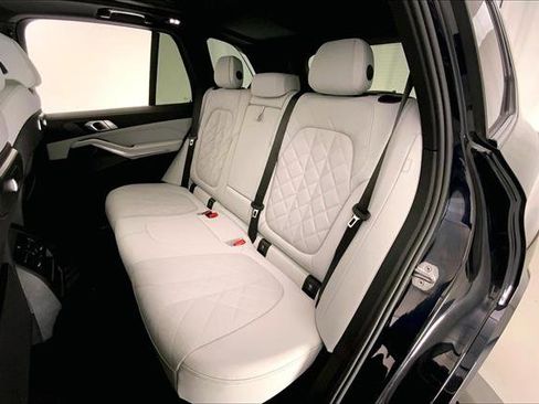 Used 2024 BMW X5 xDrive40i w/ M Sport Package image 14