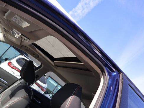 Used 2023 Nissan Altima 2.5 SR w/ SR Premium Package image 39