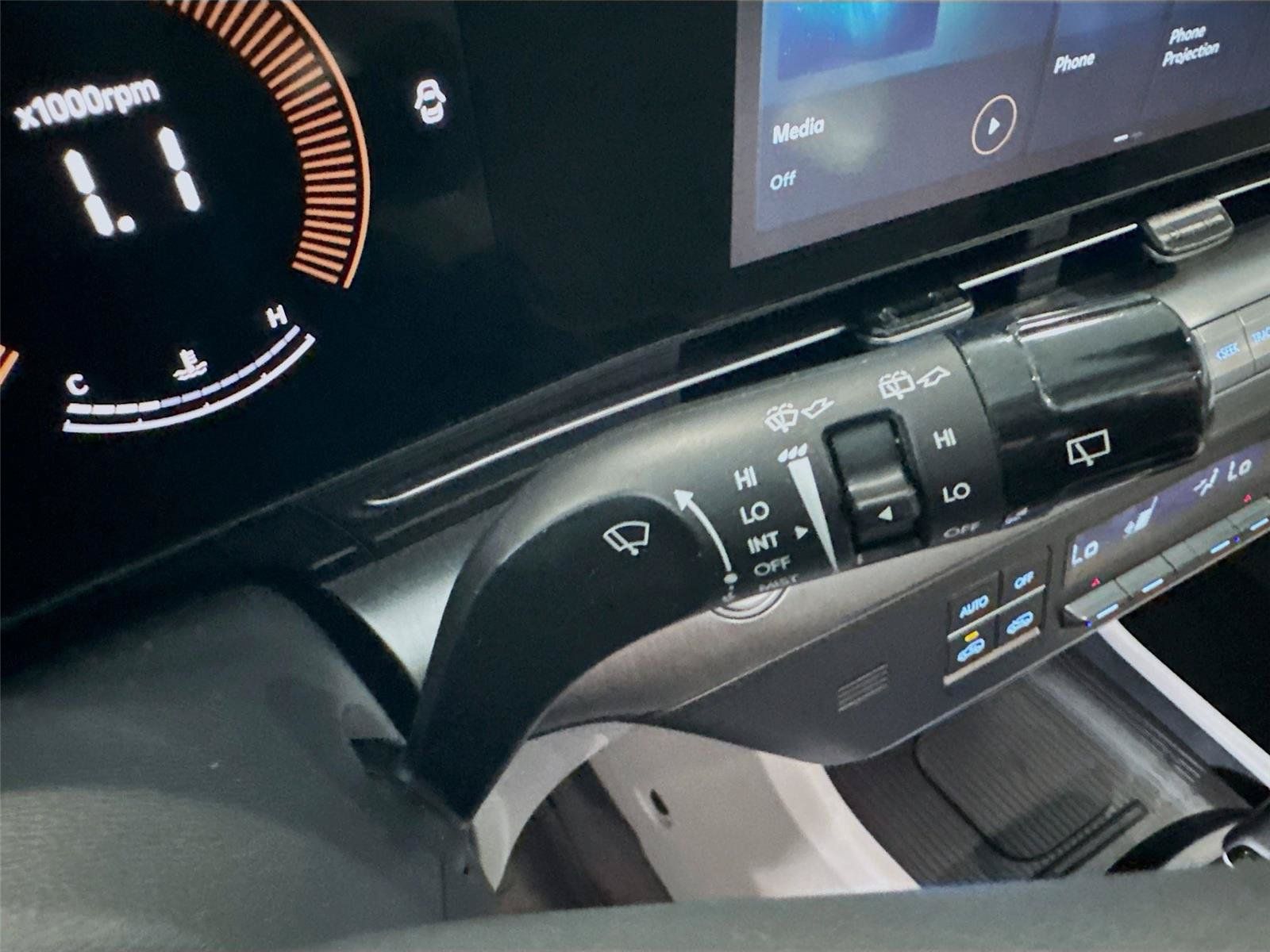 Used 2026 Hyundai Kona SEL Sport FWD image 6