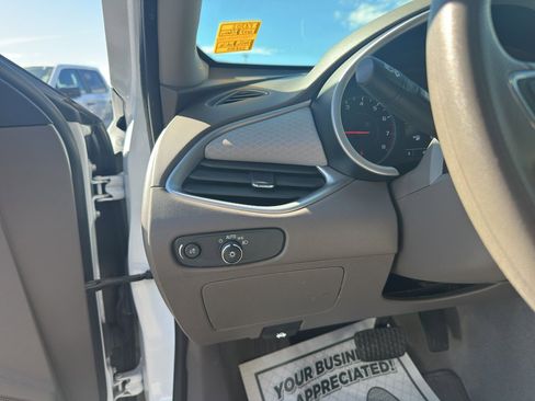 Used 2023 Chevrolet Malibu LS image 10