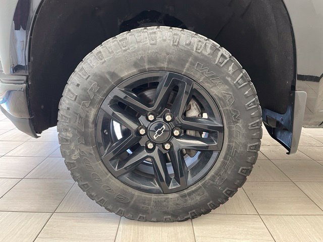 Used 2021 Chevrolet Silverado 1500 LT Trail Boss AWD/4WD image 7