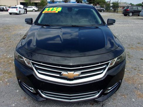 Used 2017 Chevrolet Impala LT image 2