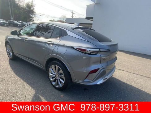 Certified 2025 Buick Envista Avenir FWD image 7