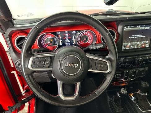 Used 2018 Jeep Wrangler Unlimited Rubicon w/ Uconnect 4C Nav & Sound Group image 14