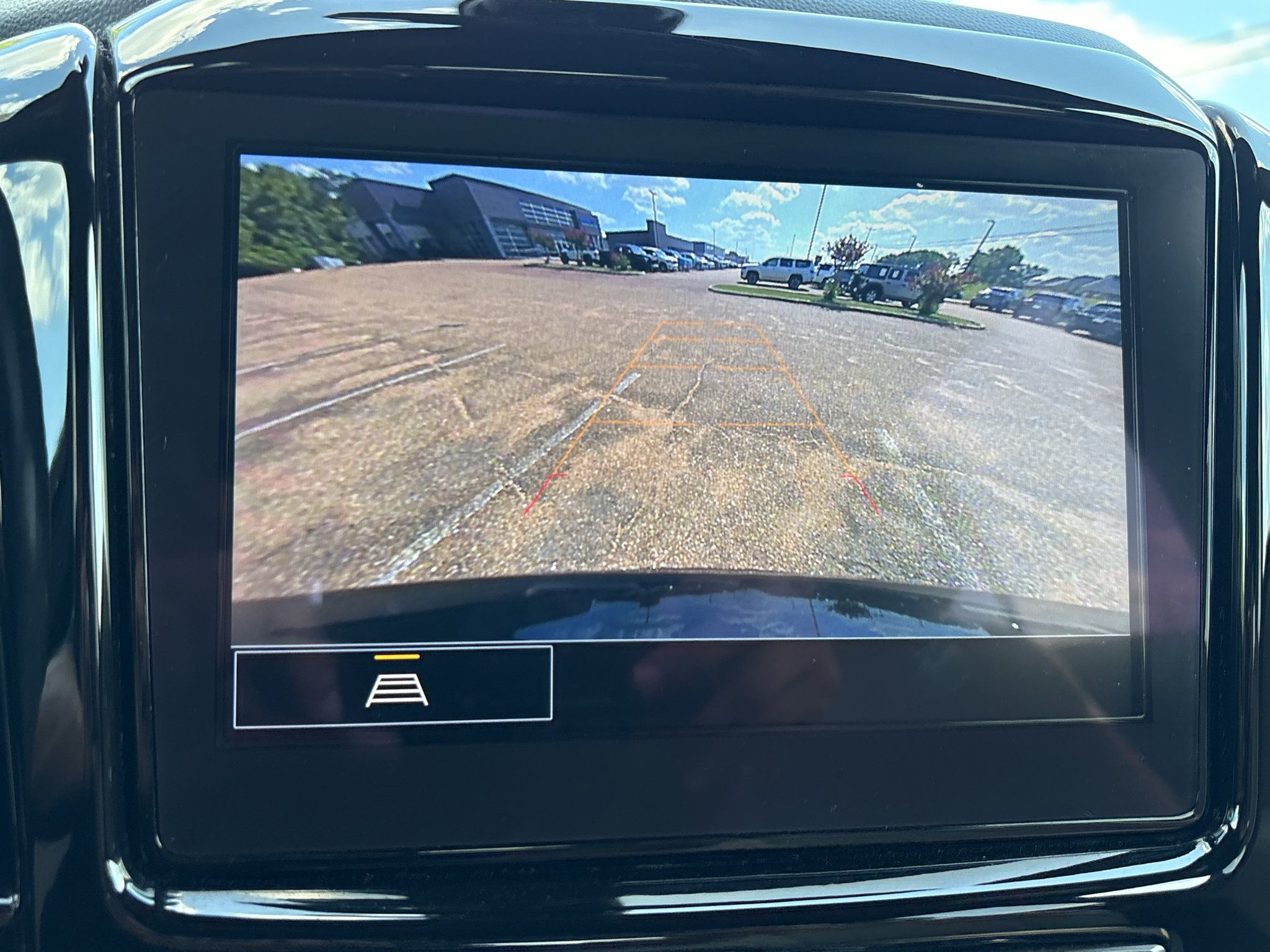 Used 2022 Chevrolet Traverse LT AWD/4WD image 24