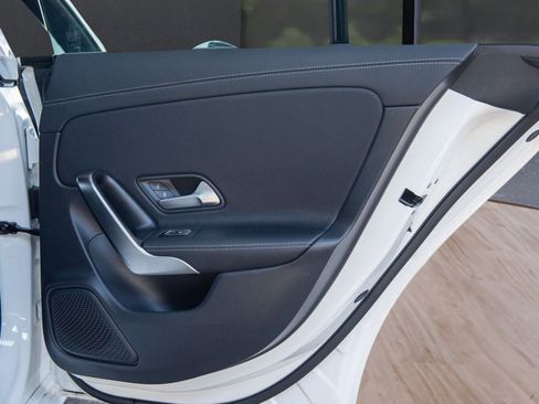 Used 2022 Mercedes-Benz CLA 250 image 29