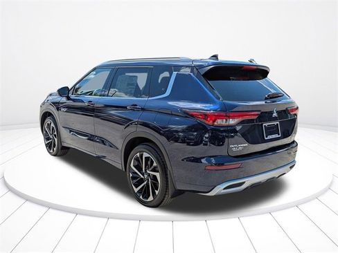 New 2025 Mitsubishi Outlander SEL image 6