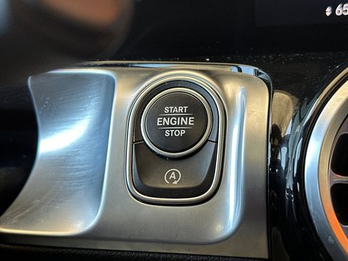 Certified 2022 Mercedes-Benz GLB 250 4MATIC image 27