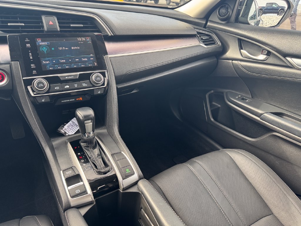 Used 2017 Honda Civic EX-L image 18