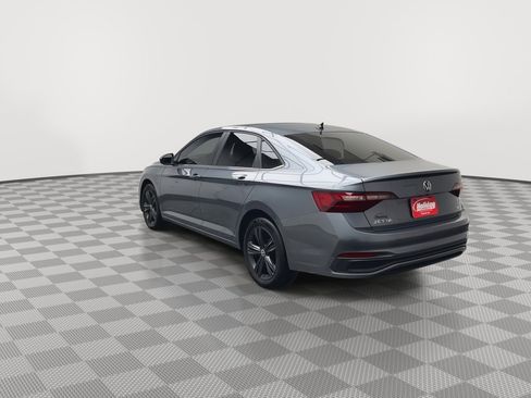 Used 2024 Volkswagen Jetta SE w/ Panoramic Sunroof Package image 38