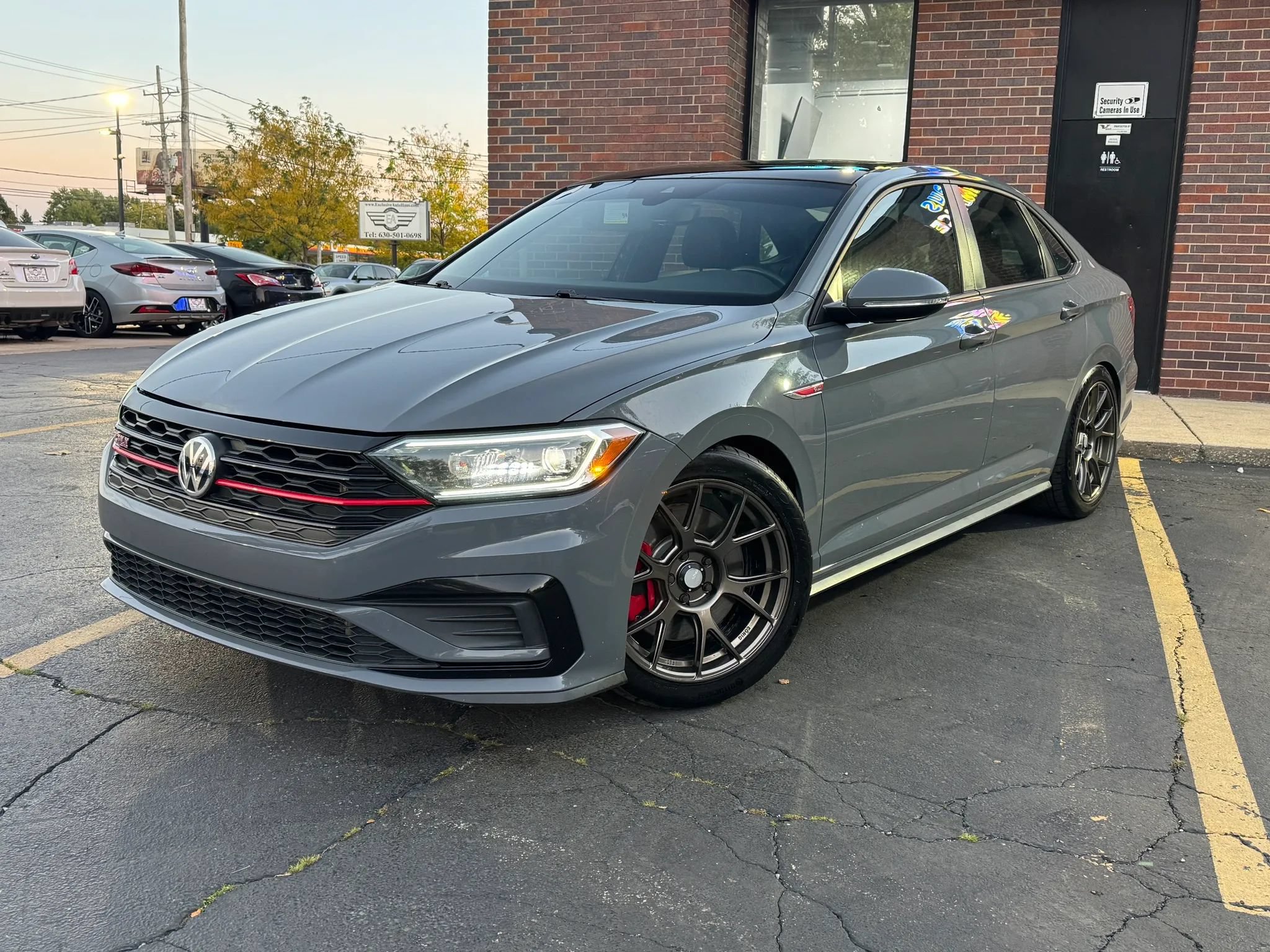 Used 2021 Volkswagen Jetta GLI Autobahn FWD image 2
