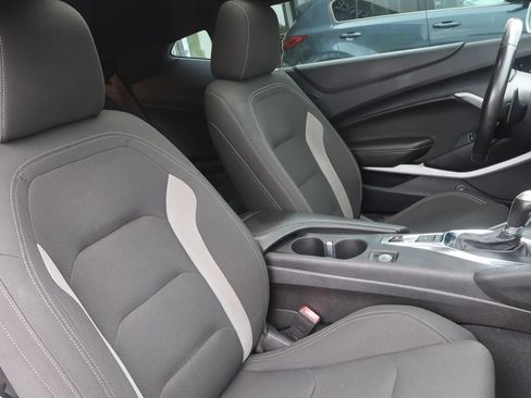 Used 2022 Chevrolet Camaro SS RWD image 23