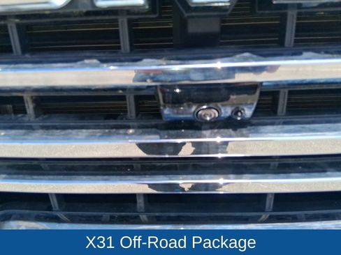 Used 2022 GMC Sierra 1500 SLT w/ SLT Premium Plus Package AWD/4WD image 12