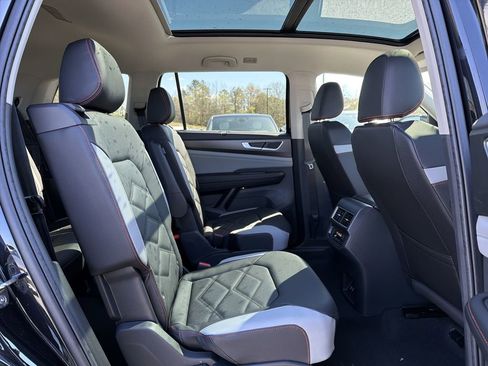 New 2026 Volkswagen Atlas Peak Edition AWD/4WD image 19