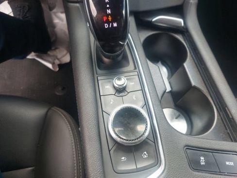 Used 2022 Cadillac XT5 Luxury FWD image 12