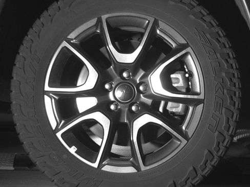 Used 2025 Jeep Compass Trailhawk w/ Trailer Tow Group AWD/4WD image 13
