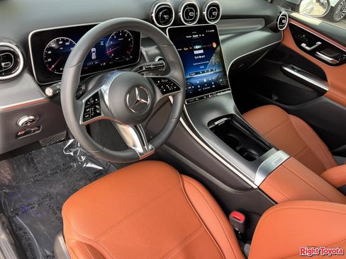 Used 2026 Mercedes-Benz GLC 300 image 19