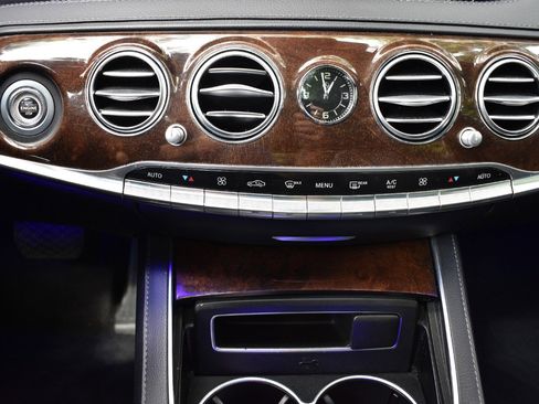 Used 2018 Mercedes-Benz S 450 4MATIC Sedan w/ Premium Package image 37