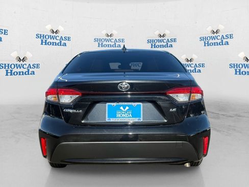 Used 2020 Toyota Corolla LE image 7