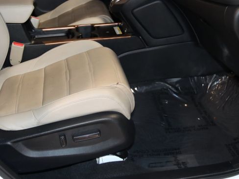 Used 2022 Honda CR-V Touring image 55