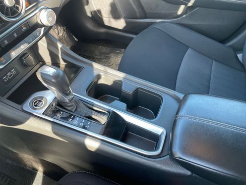 Used 2023 Nissan Sentra SV image 41