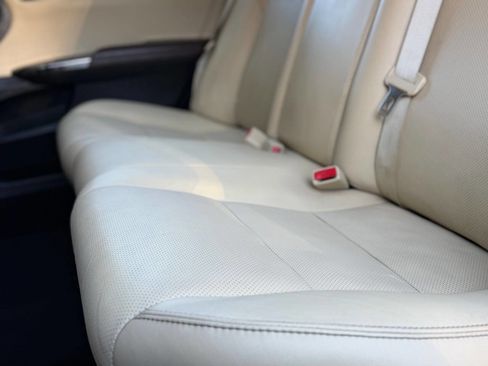 Used 2014 Toyota Avalon Limited image 45