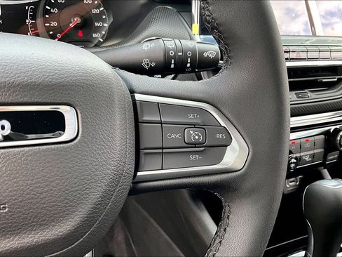 New 2026 Jeep Compass Latitude AWD/4WD image 23