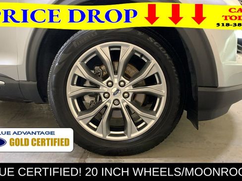 Certified 2022 Ford Explorer XLT w/ Equipment Group 202A AWD/4WD image 9