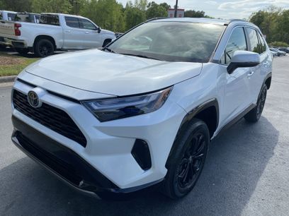 Used 2025 Toyota RAV4 SE