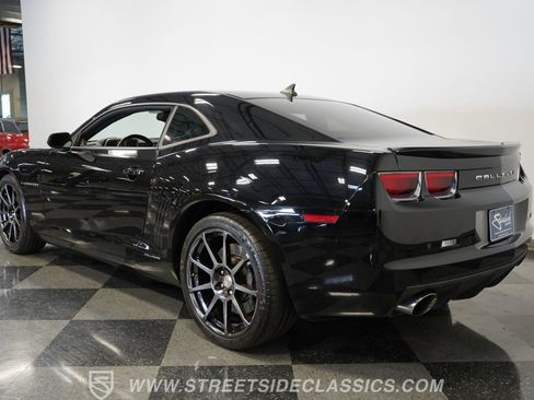 Used 2011 Chevrolet Camaro SS w/ RS Package image 9