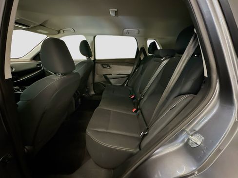 Used 2023 Nissan Rogue S AWD/4WD image 28