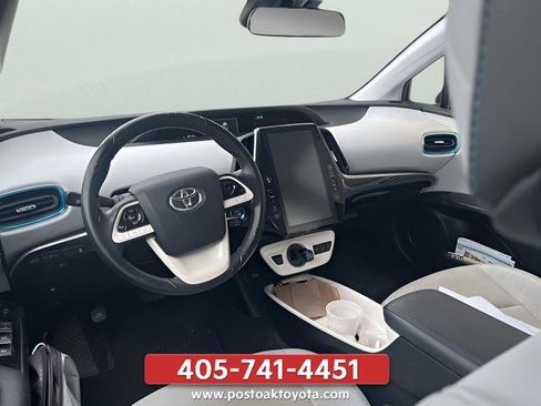 Used 2017 Toyota Prius Prime Premium FWD image 10