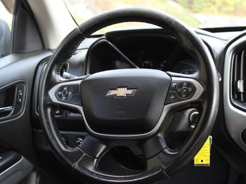 Used 2015 Chevrolet Colorado LT w/ Luxury Package image 20