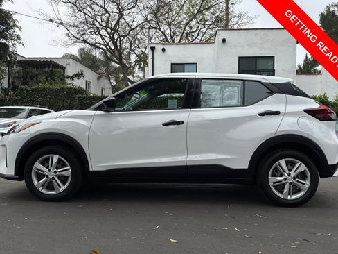 Used 2023 Nissan Kicks S image 7