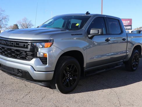 Used 2025 Chevrolet Silverado 1500 Custom w/ LPO, Dark Essentials Package image 3