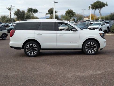 New 2026 Ford Expedition Platinum w/ Driver's Package image 8