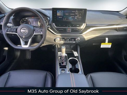 New 2025 Nissan Altima 2.5 SR w/ SR Premium Package image 5