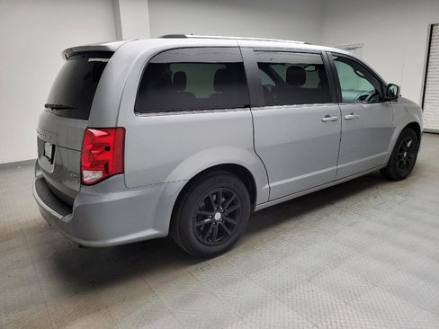 Used 2019 Dodge Grand Caravan SXT image 10