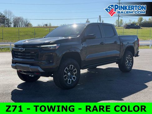 Used 2023 Chevrolet Colorado Z71 w/ Z71 Convenience Package 2 AWD/4WD image 2