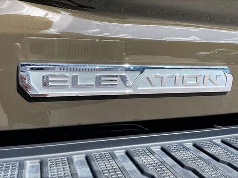 Used 2024 GMC Sierra 1500 Elevation AWD/4WD image 10