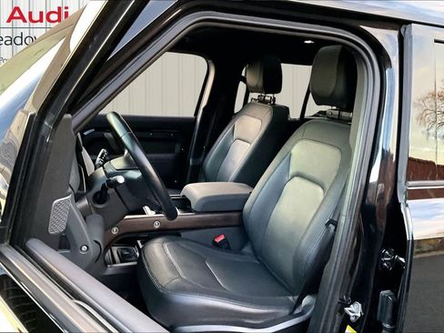 Used 2023 Land Rover Defender 110 X-Dynamic SE image 21