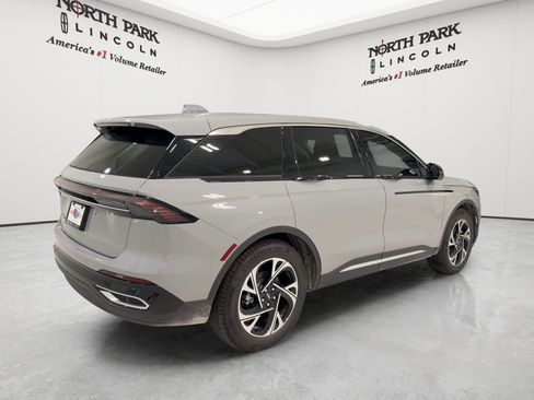 New 2026 Lincoln Nautilus Premier w/ Equipment Group 102A AWD/4WD image 5